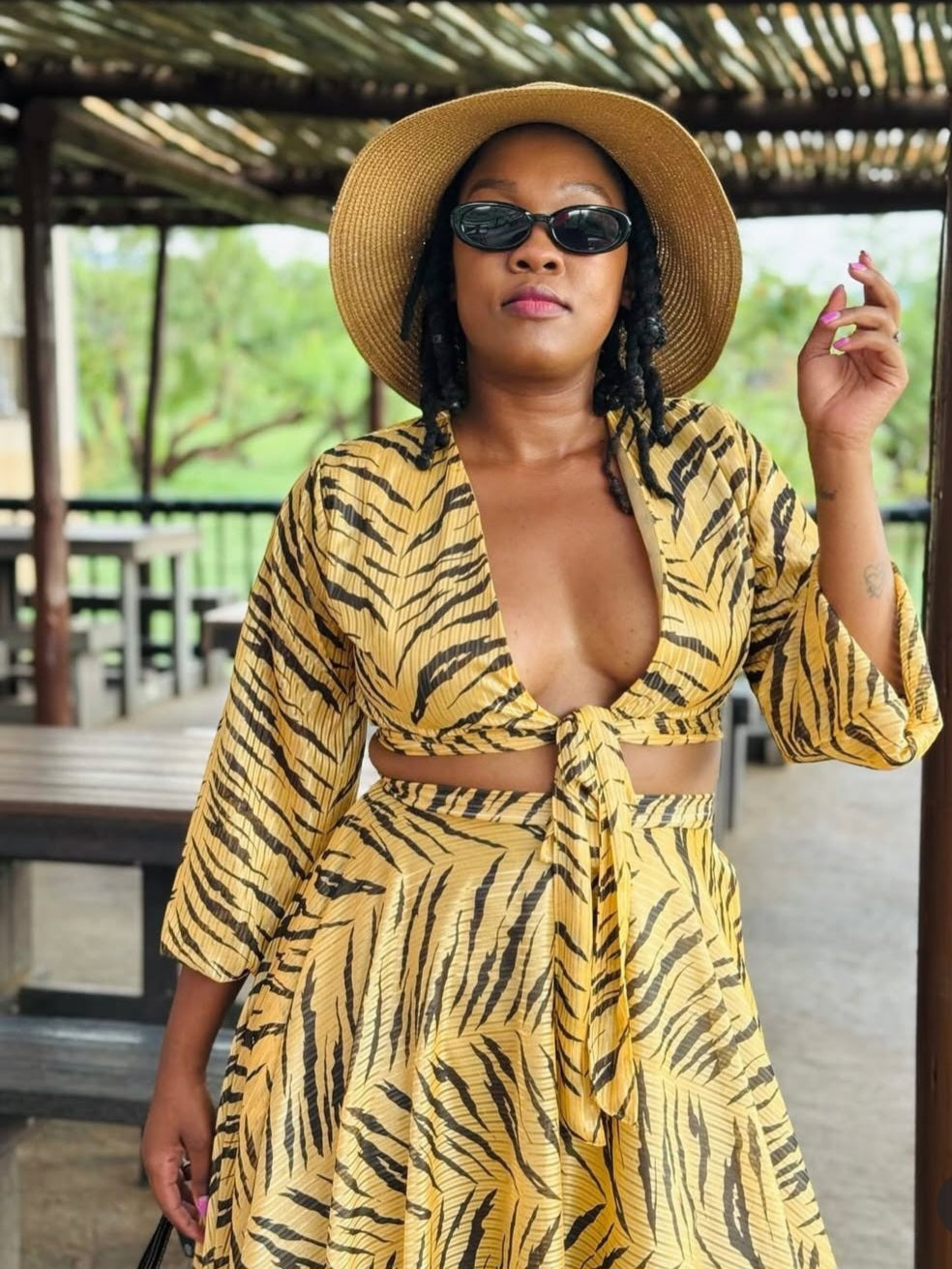 Luyanda Set